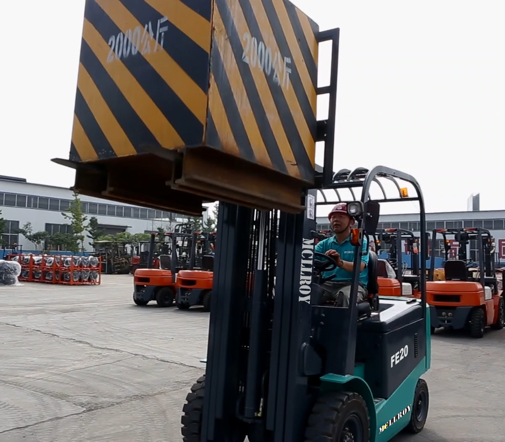 2000KG Load Capacity Electric Powered Forklift 2 Mast Stage 3000mm Lifting Height 48V 600Ah Battery